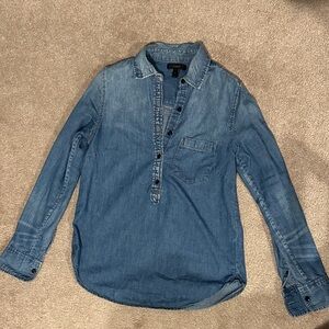 EUC JCrew 100% Cotton Denim Chambray Shirt